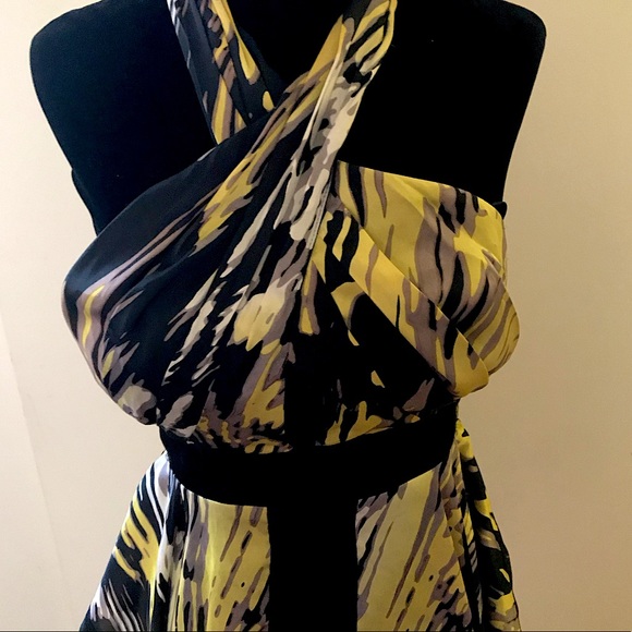 Bebe Halter Top - Picture 2 of 12